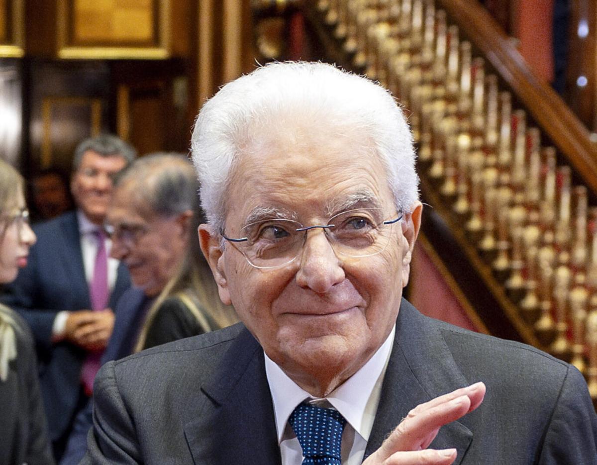 Sergio Mattarella, standing ovation dei magistrati per il Capo dello Stato