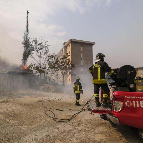 Palermo, incendio in un appartamento in via Cipolla: morto un 57enne disabile, salva la madre