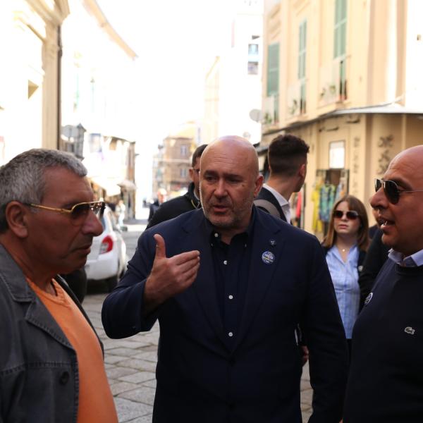 Elezioni Europee 2024, Bandecchi esalta la Calabria: “Gente incredibile come Nino Cento che batte l’ndrangheta dà forza ad Alternativa Popolare e noi a loro. Faremo grandi cose” |VIDEO E FOTO