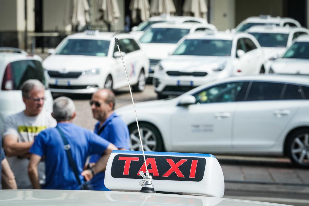 Taxi, proposta Azione-Iv per la liberalizzazione del mercato