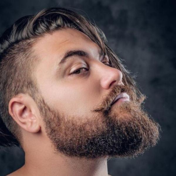 Come far crescere la barba più velocemente con questi 7 consigli