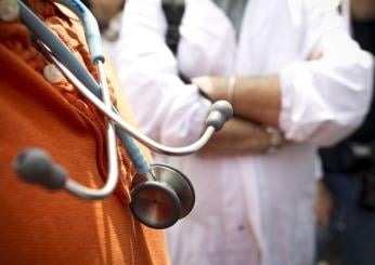 Istat, i medici italiani sono i più “attempati” d’Europa: il 55% ha più di 55 anni