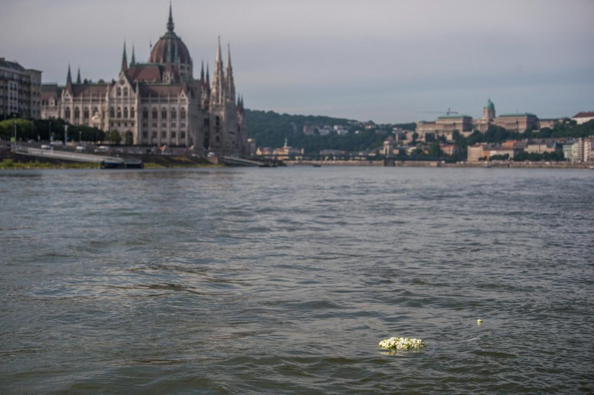 Ungheria, collisione fra una barchetta ed una nave da crociera sul Danubio: 2 vittime e 5 dispersi