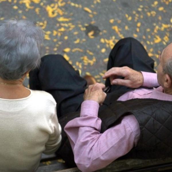 Cosa non si paga dopo i 75 anni? Tutte le agevolazioni per gli over 75