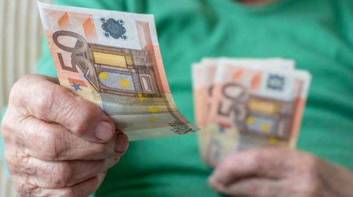 A cosa ha diritto chi ha più di 60 anni? L’elenco dei bonus e delle agevolazioni