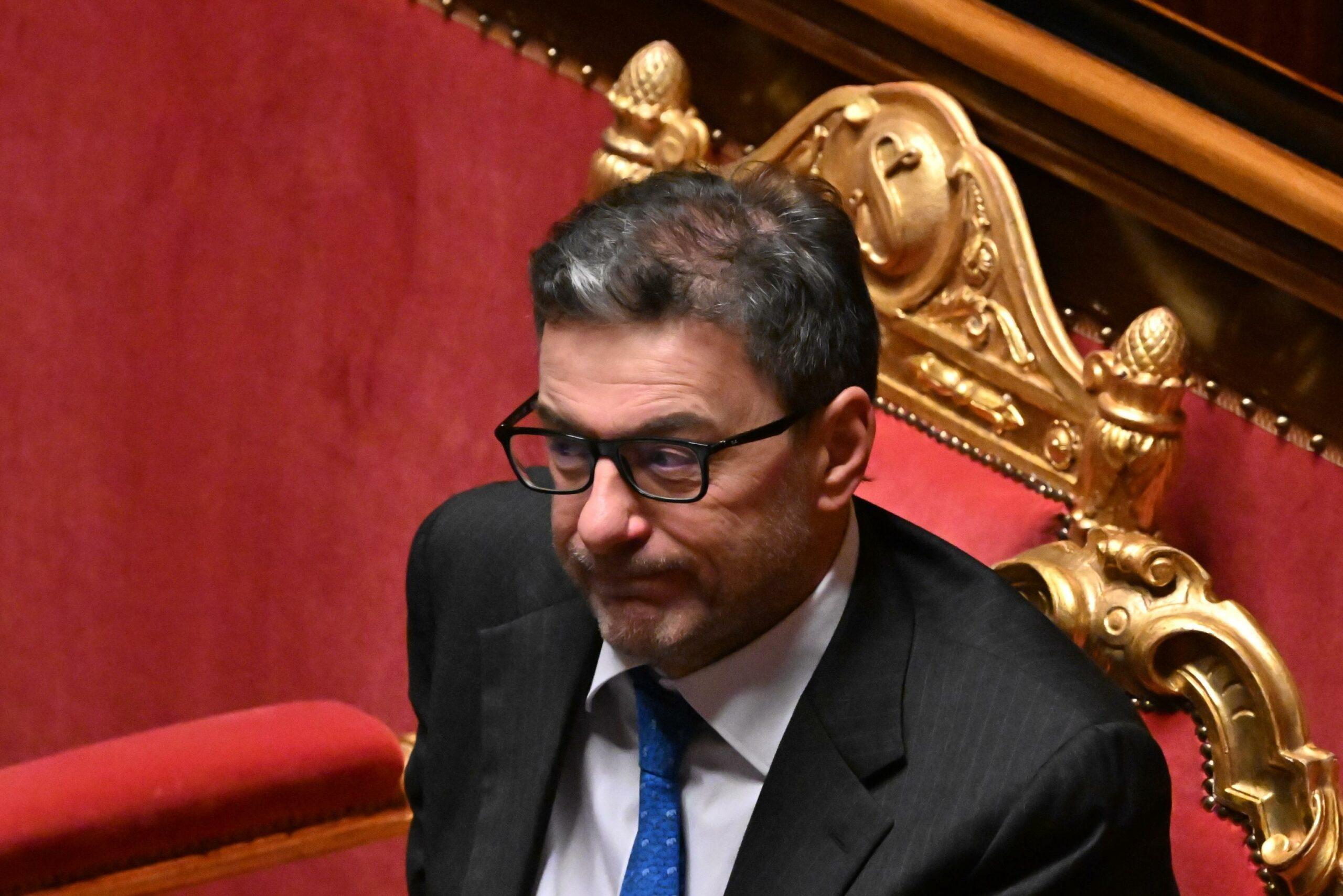 Mes, Giorgetti tira dritto: “Dimissioni? Non lascio, ma il ‘no’ è stato improprio”