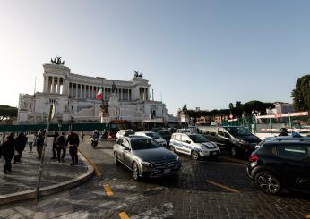 Roma, il Campidoglio lancia il Piano mobilità festività: previsti mezzi gratis e Ztl