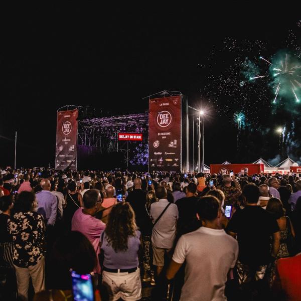 Riccione On Stage 2024: date, biglietti e cantanti in programma