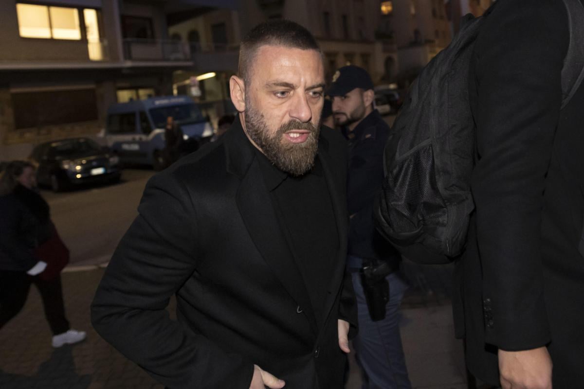 Lo sfogo di De Rossi: “…non chiedetemi biglietti per Budapest, no…