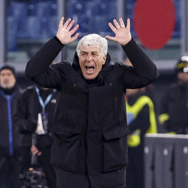 E’ accaduto dopo Milan-Atalanta: Gasperini insultato da  alcuni tifosi, lancia loro un panino dal finestrino dell’auto!