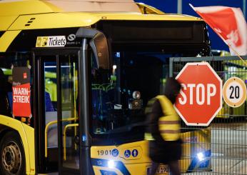 Germania, chi è la donna che ha accoltellato cinque persone su un autobus a Siegen?