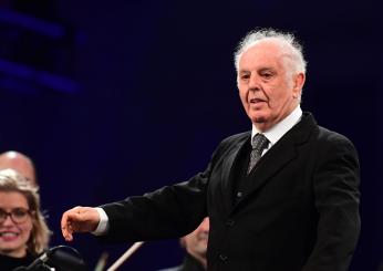 Il direttore d’orchestra Daniel Barenboim annuncia il ritiro a causa di una malattia neurologica