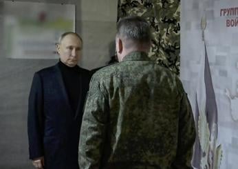 Guerra, Putin visita basi russe in terra ucraina. Bombe di Mosca sul mercato di Kherson