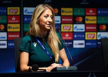 Football Summit a Roma, l’arbitro internazionale Manuela Nicolosi: …