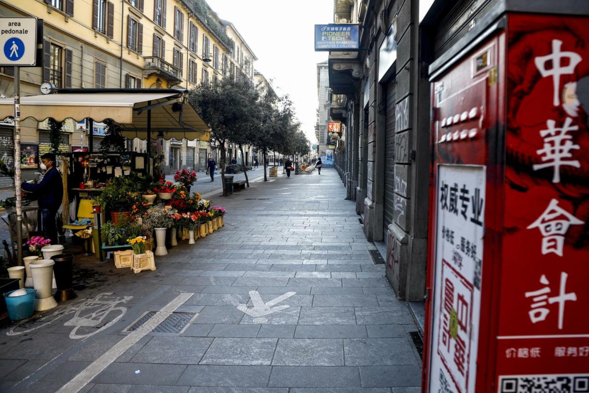 Milano, tre arresti per tentato omicidio in un ristorante a Chinatown: 25enne cinese accoltellato