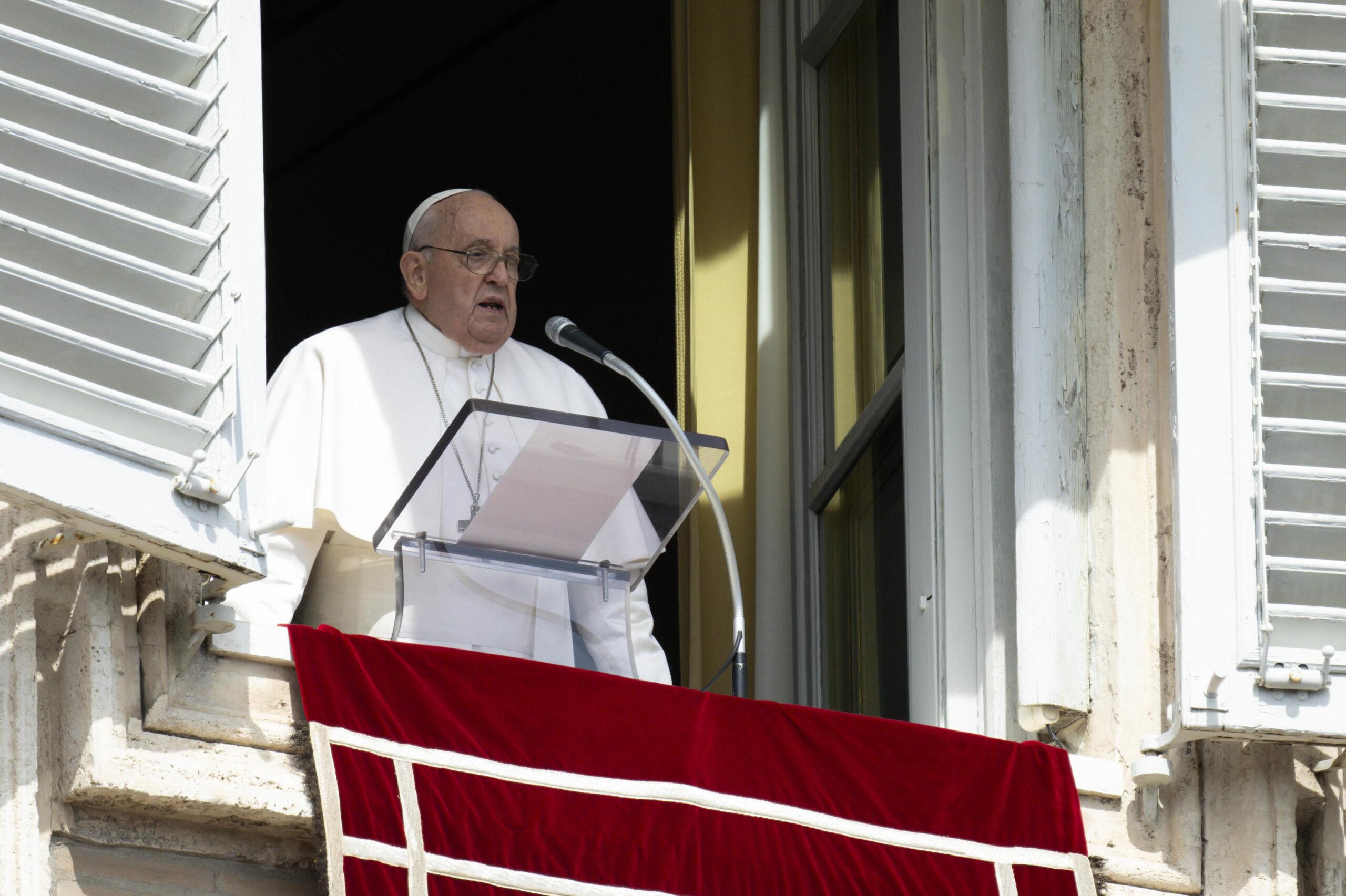 Papa Francesco: "Ucraina nazione martoriata"