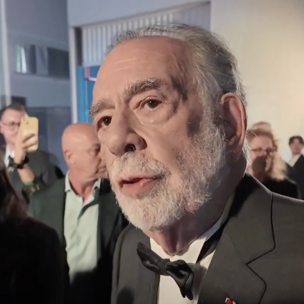 Francis Ford Coppola dalla Festa del Cinema di Roma per “Megalopolis” sbeffeggia la politica: “Italiani bravi in tutto, tranne che al governo”| VIDEO