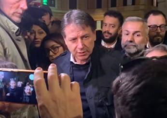 Conte contestato, studenti contro il leader M5S alla manifestazione di Roma: “Con che faccia viene qui?” | VIDEO