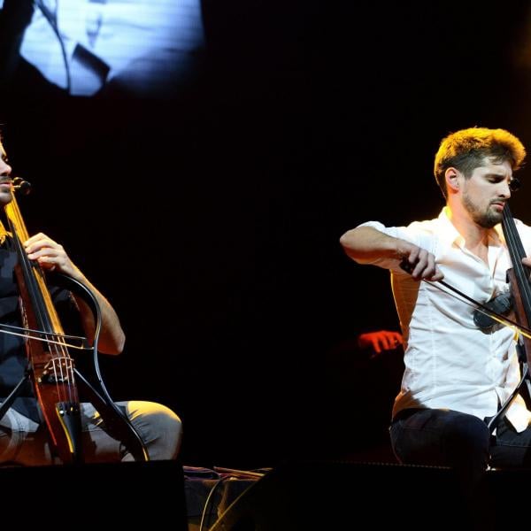 2cellos ultimo concerto prima dello scioglimento: la scaletta all’Arena di Verona