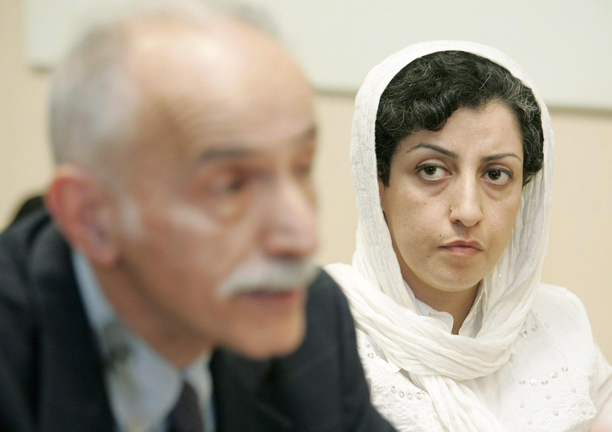 Il premio Nobel per la Pace Narges Mohammadi in sciopero della fame dalla prigione in Iran