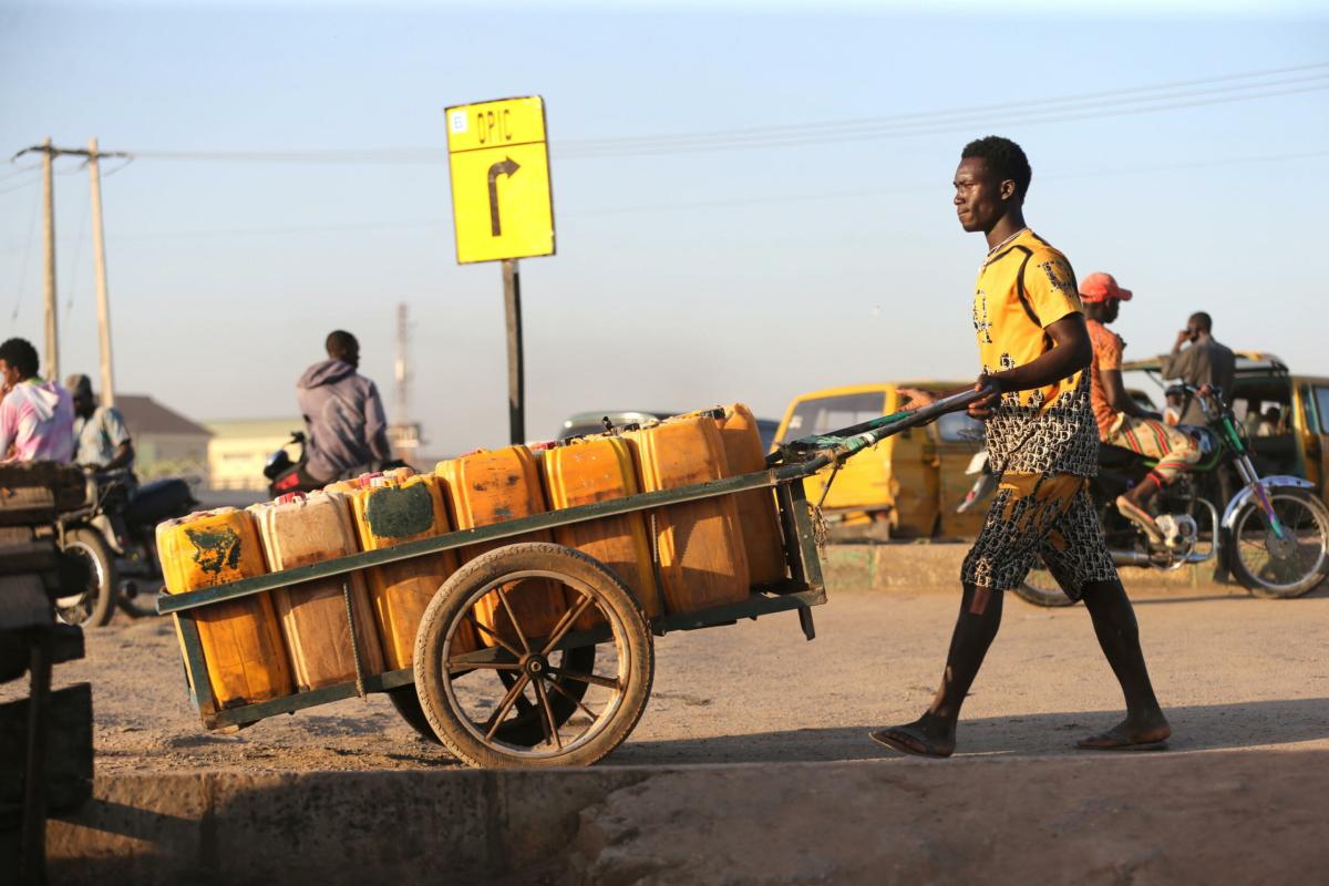 Nigeria, attacchi di bande armate: almeno 160 morti