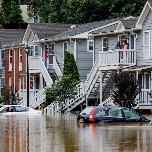 Uragano Helene, inondazioni nel sud-est degli Usa: almeno 43 morti. In milioni senza elettricità | VIDEO