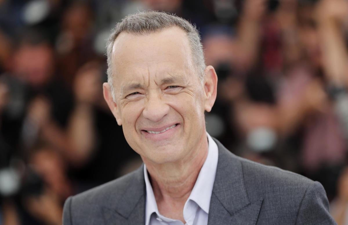 Tom Hanks presenta il suo nuovo romanzo “The Making of Another Majo…