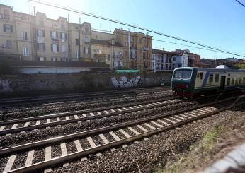 Ancona travolto da un treno merci: vittima un trans di 38 anni