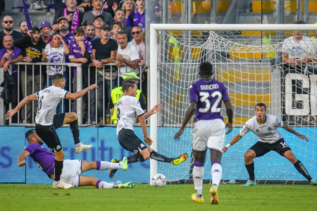 Sabato alle 14:30 c’è Fiorentina-Spezia, ecco dove vederla