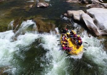 Cosenza, incidente sul fiume Laino: si ribalta gommone, dispersa un…