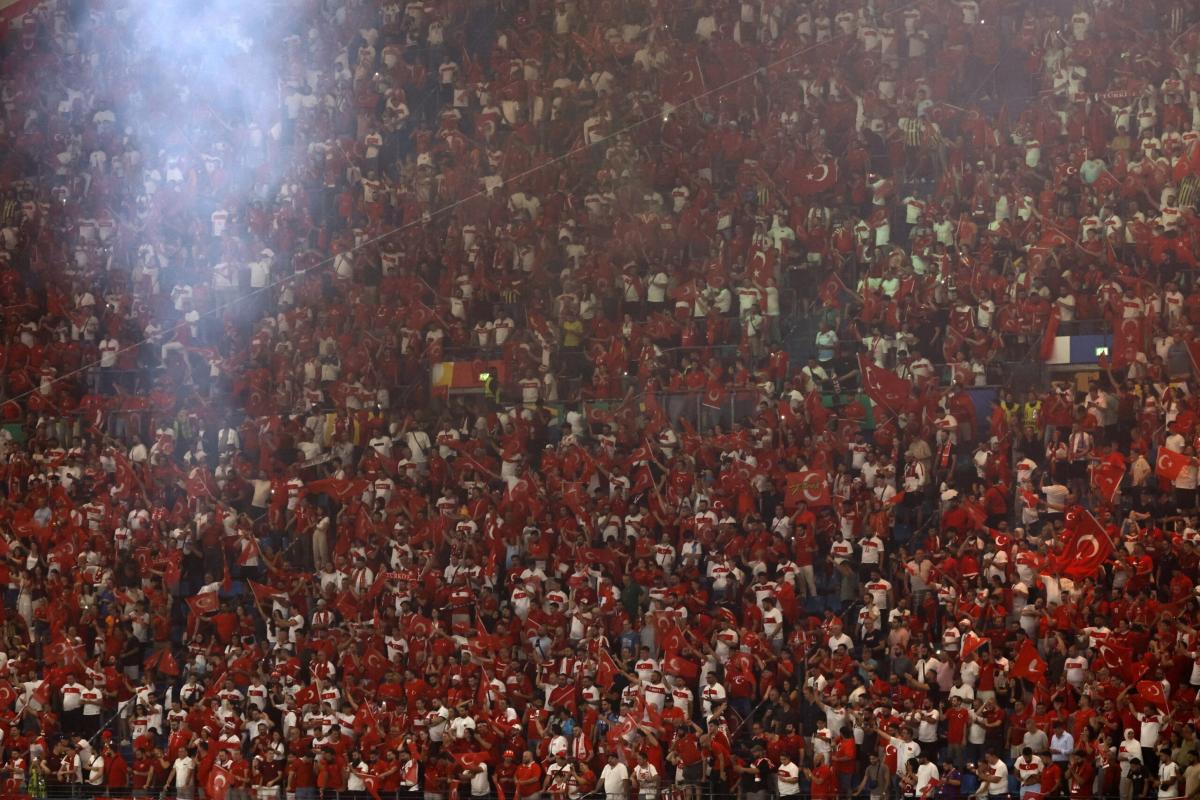 Euro 2024, la Germania è padrona di casa ma sugli spalti ci sono più tifosi della Turchia | VIDEO