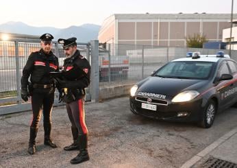 Blitz contro spaccio e camorra nel napoletano: “Vendita droga davanti ai bambini”