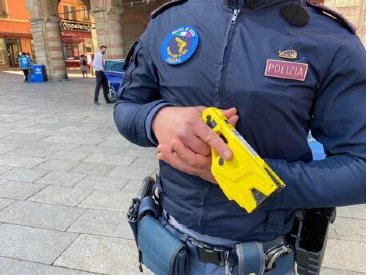 Taser per le forze dell’ordine: la nuova arma per l’incolumità degl…