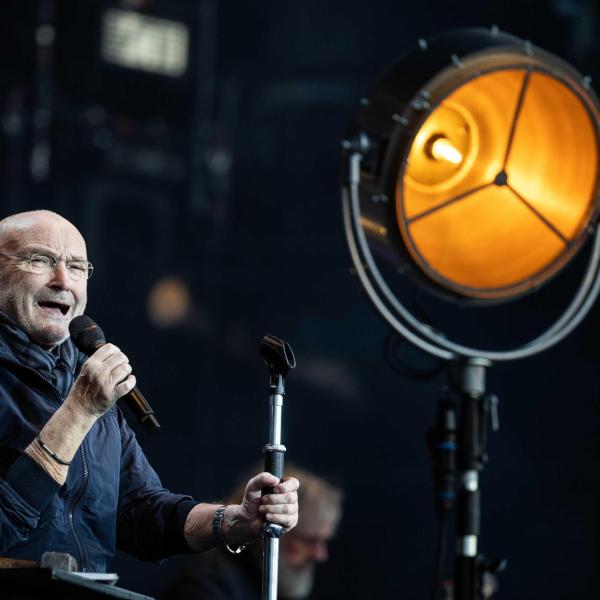 Peggiorano le condizioni di salute di Phil Collins, a rivelarlo il compagno nei Genesis Mike <strong>Rutherford</strong>