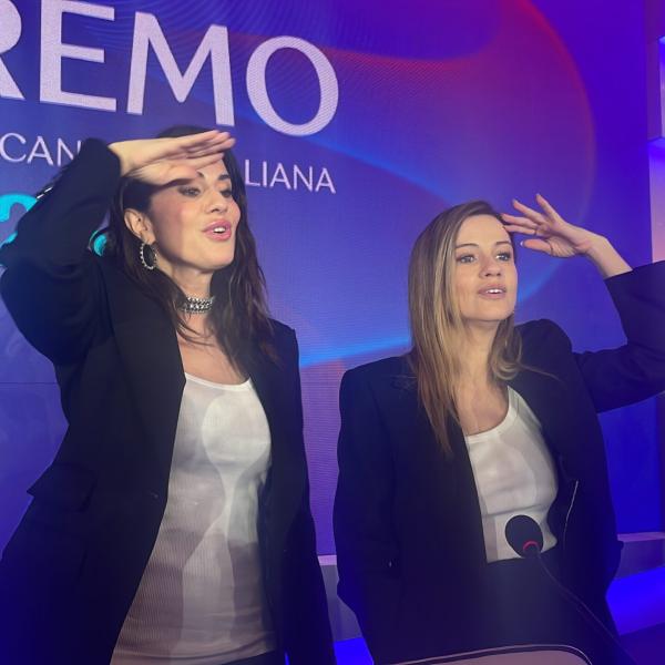 Paola e Chiara a Sanremo 2023 con Furore: “Rappresenta ciò che siamo ora, la lontananza ci ha aiutato a comprenderci” | Video