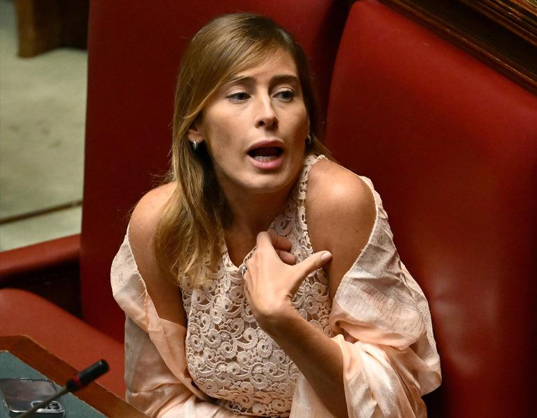 Oblio oncologico, Boschi propone la “sua” legge. Mette il cappello sul lavoro di Cnel e Aiom partito un anno fa