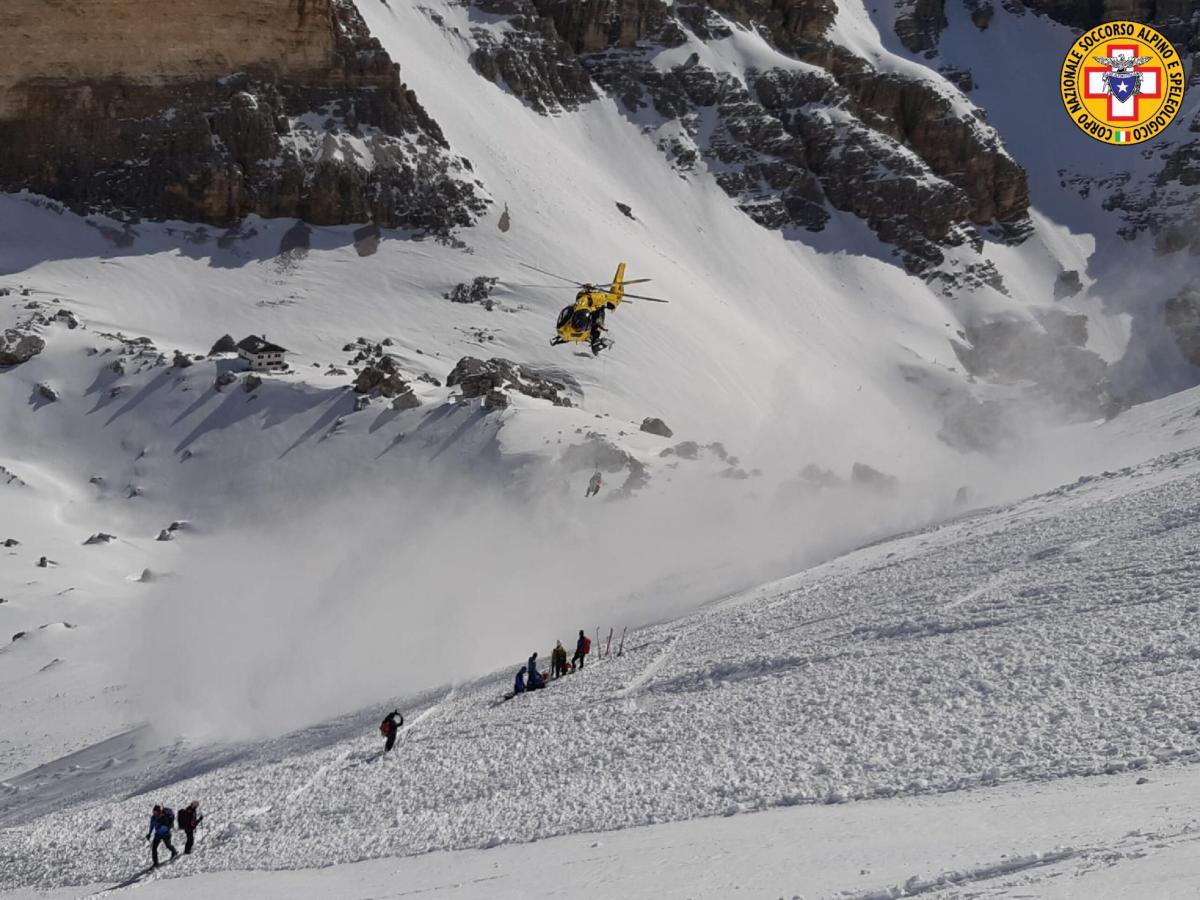 Valanga Monte Cristallo Cortina d’Ampezzo, estratta viva una person…