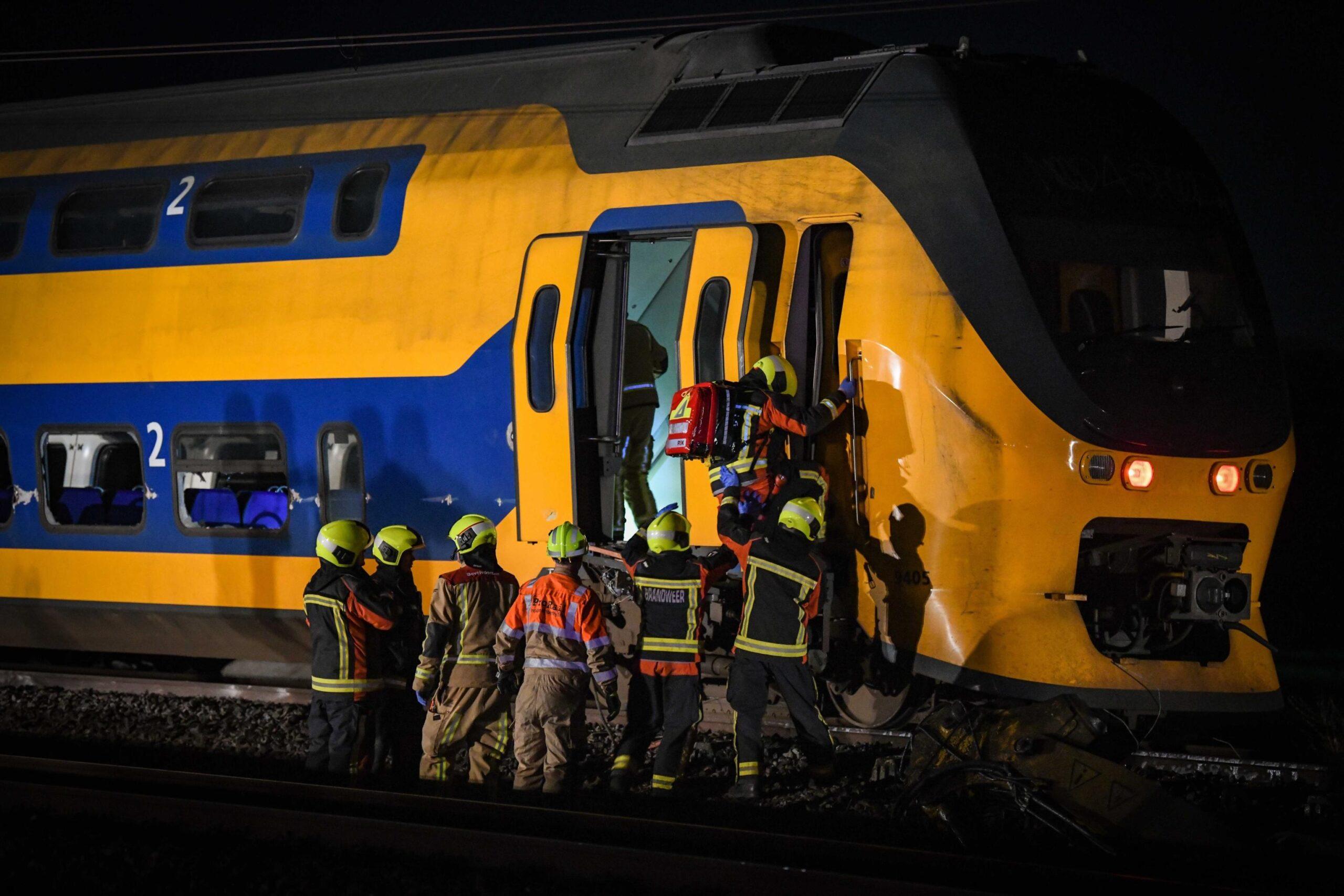 Olanda: Incidente ferroviario a Utrecht, trenta feriti e un morto| FOTO