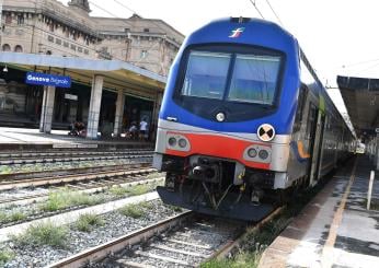 Genova, incidente tra le stazioni di Sturla e Quarto: 20enne muore investito da un treno