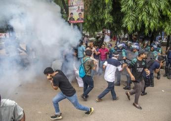 Bangladesh, perché gli studenti stanno protestando contro la premier Sheik Hasina? | VIDEO