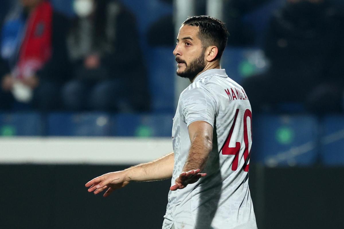 Chi è Kostas Manolas? Età, ruolo, carriera, moglie e caratteristiche tecniche del calciatore svincolato che piace alla Roma