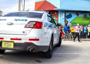 Usa, brutalità su uno studente italiano arrestato a Miami: manette legate ai piedi con una cintura per tredici minuti dalla polizia