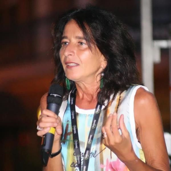 Paola Farinetti porta a Roma la sua normale esistenza in libro