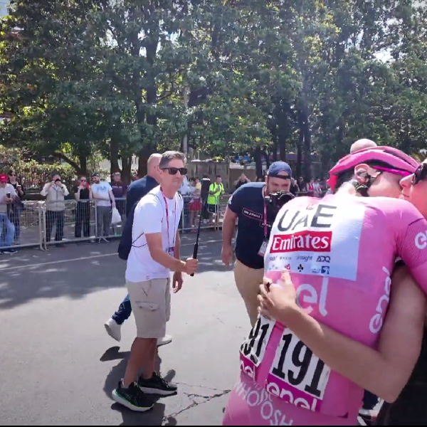 Chi è Urska Zigart? Età, figli e carriera della fidanzata del ciclista Tadej Pogacar| VIDEO