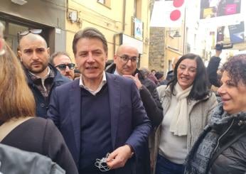 Conte ripensa all’accordo con il Pd e dalla Sardegna “chiama” Elly Schlein: “Mandiamo a casa Meloni”