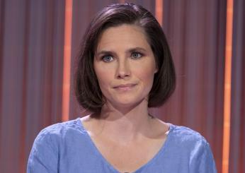 Che ha fatto Amanda Knox? Dall’accusa di omicidio alla condanna per calunnia: oggi col marito Christopher Robinson e i due figli vive a Seattle