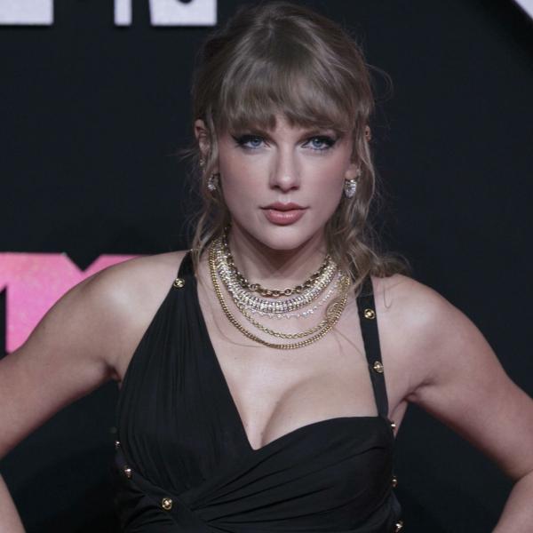 Taylor Swift sorpassa Elvis: quante settimane è stata al numero 1 di Billboard?