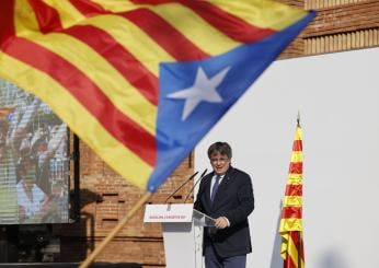 Che fine ha fatto Carles Puigdemont? Ritorno in Catalogna dopo l’esilio, ora rischia un nuovo arresto