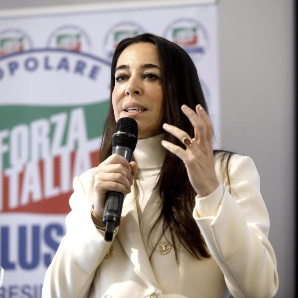 Ddl Autonomia Differenziata, Ronzulli attacca: “Chi si oppone va contro la Costituzione”