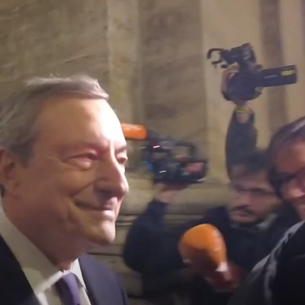 Roma, Draghi sul rinnovo di Mourinho: la sua reazione è sorprendente | VIDEO